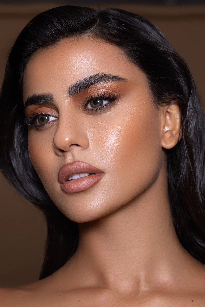 عدسة La Bali